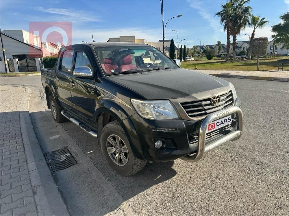 تويوتا هايلوكس